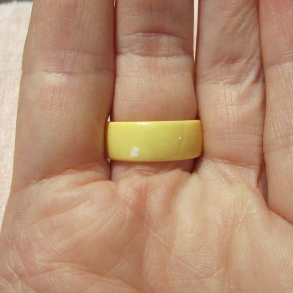 Pastel Yellow Ceramic Ring~Wedding Promise Engagement - Picture 2 of 4